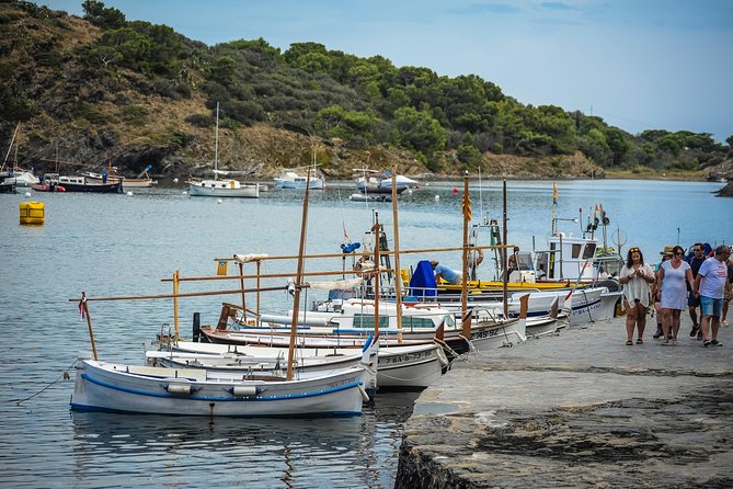 Dali Museum, House & Cadaques Small Group Tour from Barcelona - Castle of Púbol for Gala in Summer: Short Visit, Strong Theme