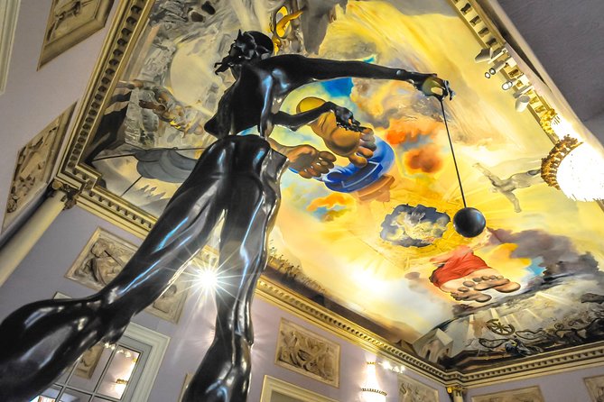 Dali Museum, House & Cadaques Small Group Tour from Barcelona - Seasonal Switch: Portlligat vs Púbol (And Why That Changes the Whole Day)