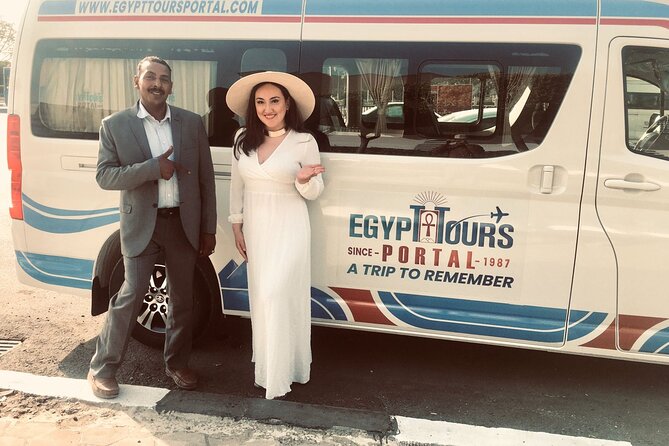Day Tour to Giza Pyramids Complex, Egyptian Museum & Bazaar - From Cairo pickup to Giza sunrise-level energy