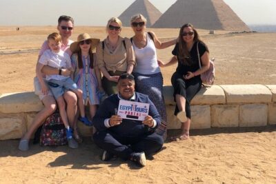 Day Tour to Giza Pyramids Complex, Egyptian Museum & Bazaar - Giza Necropolis: 2 hours on the plateau (and how to use it)