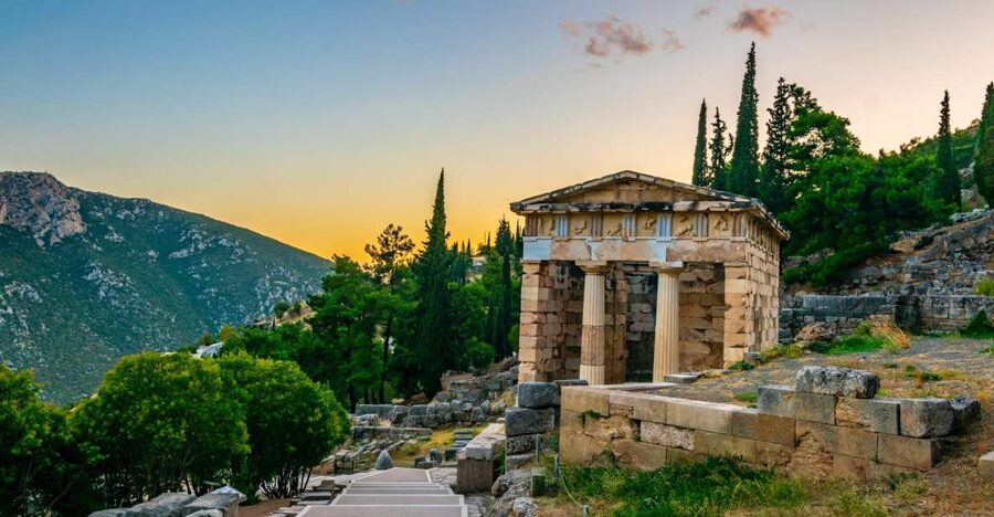 Delphi: Archaeological Site & Museum Ticket with Audio Tour - Timing and how long a 1-day visit really needs