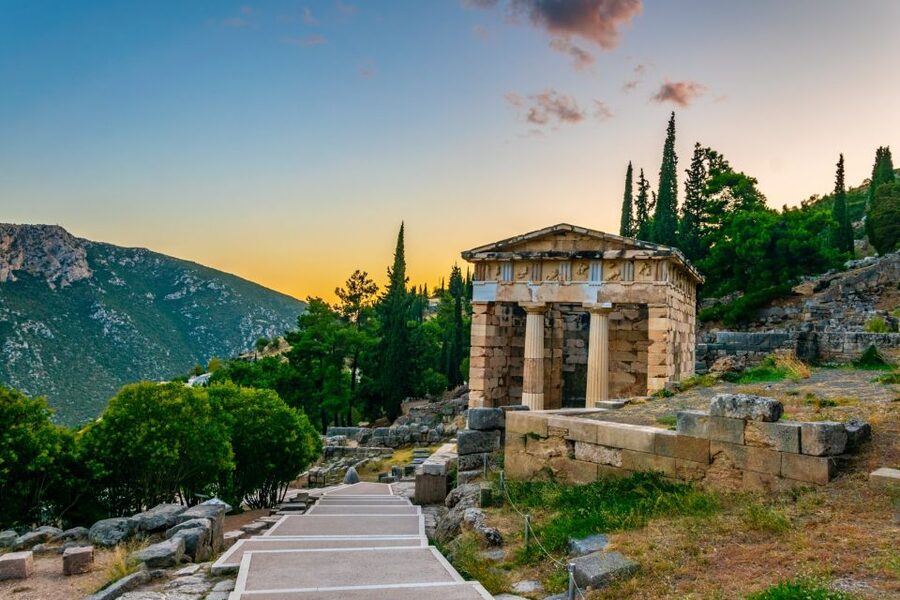 Delphi: Archaeological Site & Museum Ticket with Audio Tour - Small gotchas: phone compatibility, storage, and headphone reality