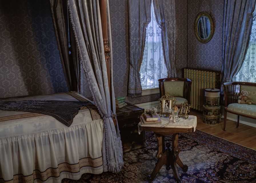 Denver: Molly Brown House Museum Self-Guided Tour & Entry - Getting Help Without a Tour Guide: Staff, Questions, and App Support