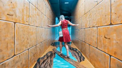 Dubai: 3D World Trick-Art Selfie Museum Entrance - The Trompe-l’oeil magic: how the art makes you part of it