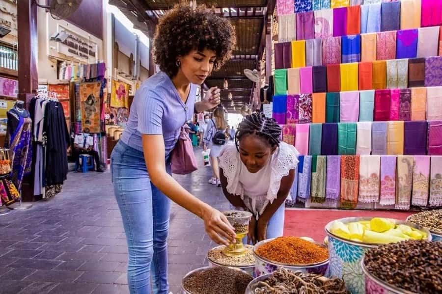 Dubai: Top Must-See Sights Tour with Burj Khalifa At The Top - Gold, Spice, and Textiles: how to shop without losing the day
