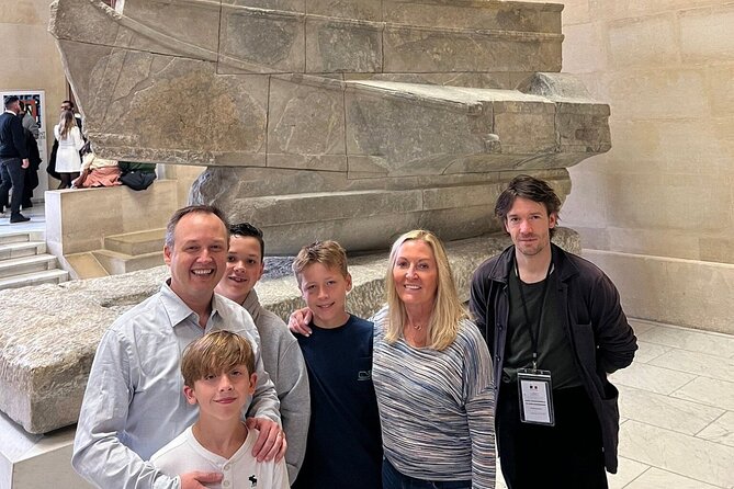 Family Friendly Louvre Museum Private Guided Tour - Morning versus afternoon: choosing the right slot for your family