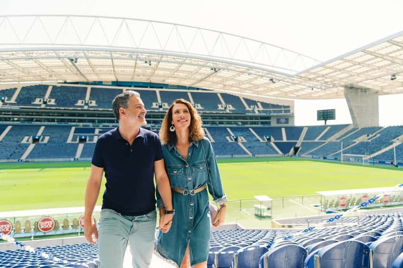 FC Porto: Museum & Tour - Walking the stadium: pitch views, press spaces, and the Presidential Box
