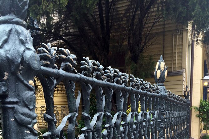 French Quarter Walking Tour With Comp 1850 House Museum Admission - Who this tour fits best