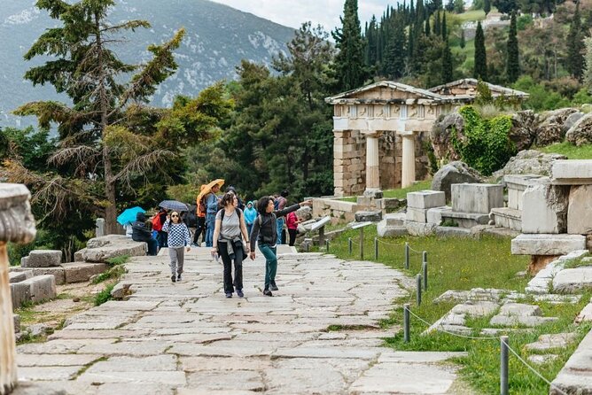 From Athens: Small-Group Delphi, Museum & Arachova Day Trip - Quick hits before you go