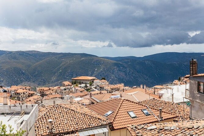 From Athens: Small-Group Delphi, Museum & Arachova Day Trip - Why Delphi plus Arachova makes sense in one 10-hour loop