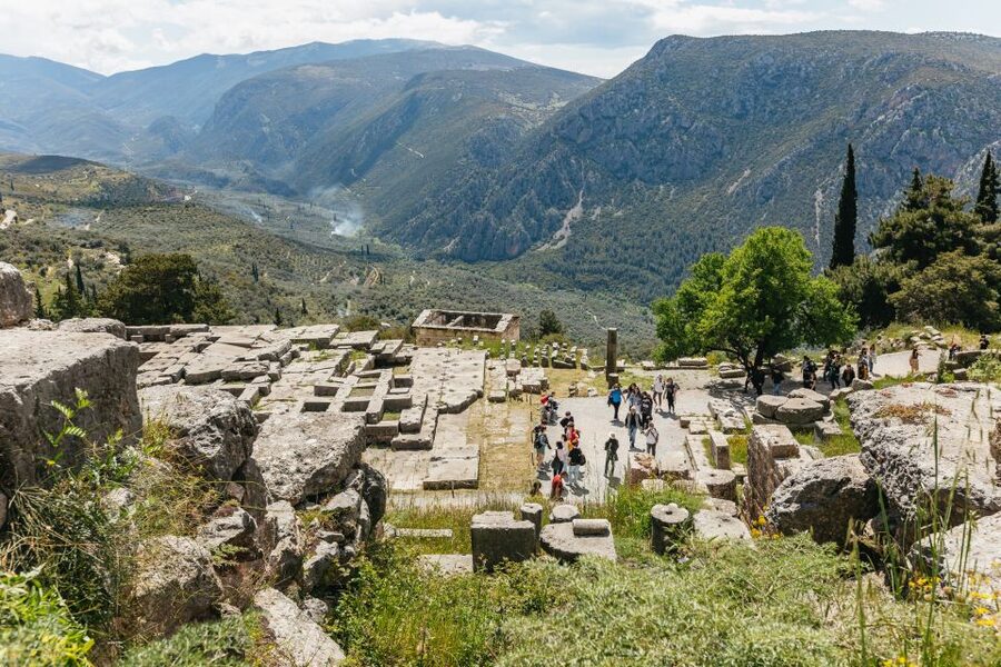 From Athens: Small-Group Delphi, Museum & Arachova Day Trip - Small-group comfort: bus, Wi‑Fi, and why it feels less chaotic