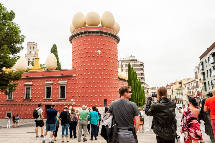 From Barcelona: Girona Guided Tour & Dalí Museum in Figueres - Where Game of Thrones shows up in real life
