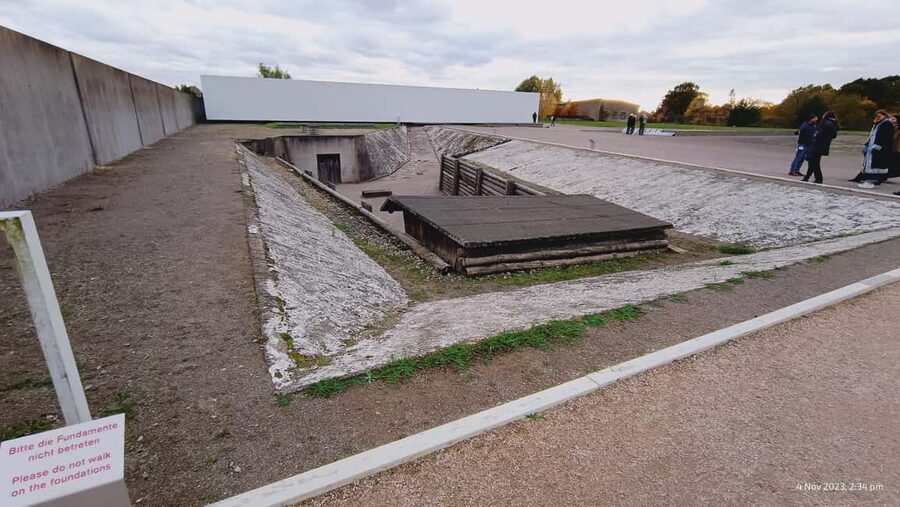 From Berlin: Sachsenhausen Concentration Camp Museum Tour - Berlin’s past meets the present on the ride back