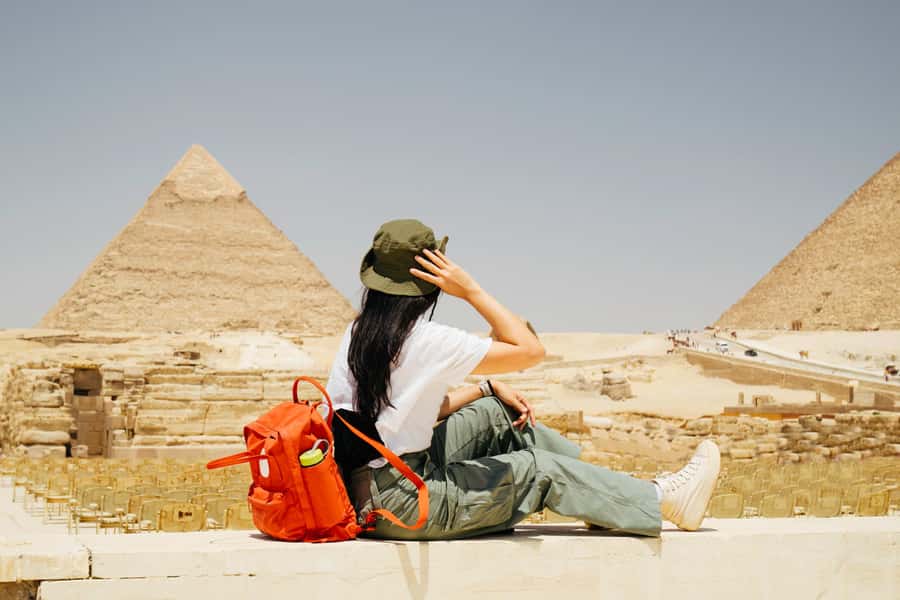 From Hurghada: Pyramids and Egyptian Museum Tour & Boat Ride - Tahrir Square and the Egyptian Museum: where the day gets context