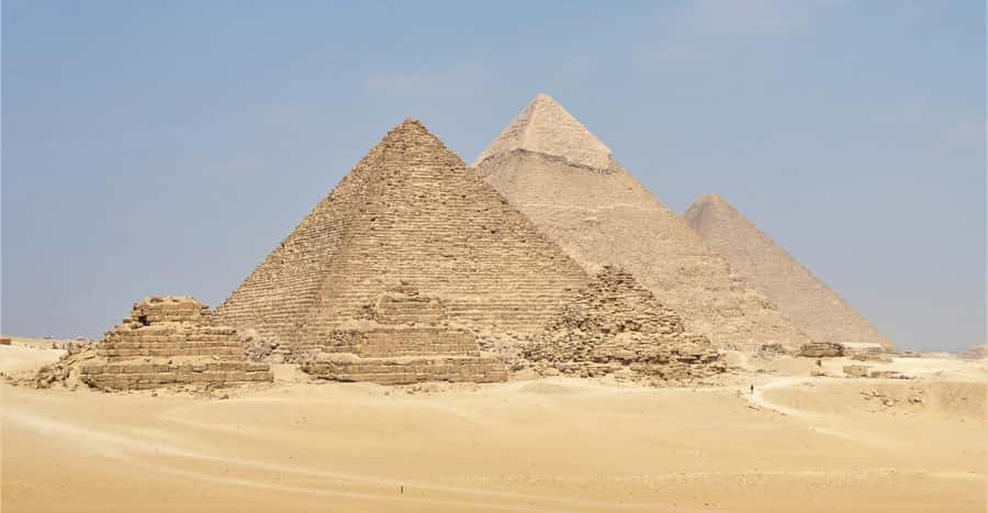 From Hurghada: Pyramids and Egyptian Museum Tour & Boat Ride - Optional camel or horse ride: fun add-on, not a must