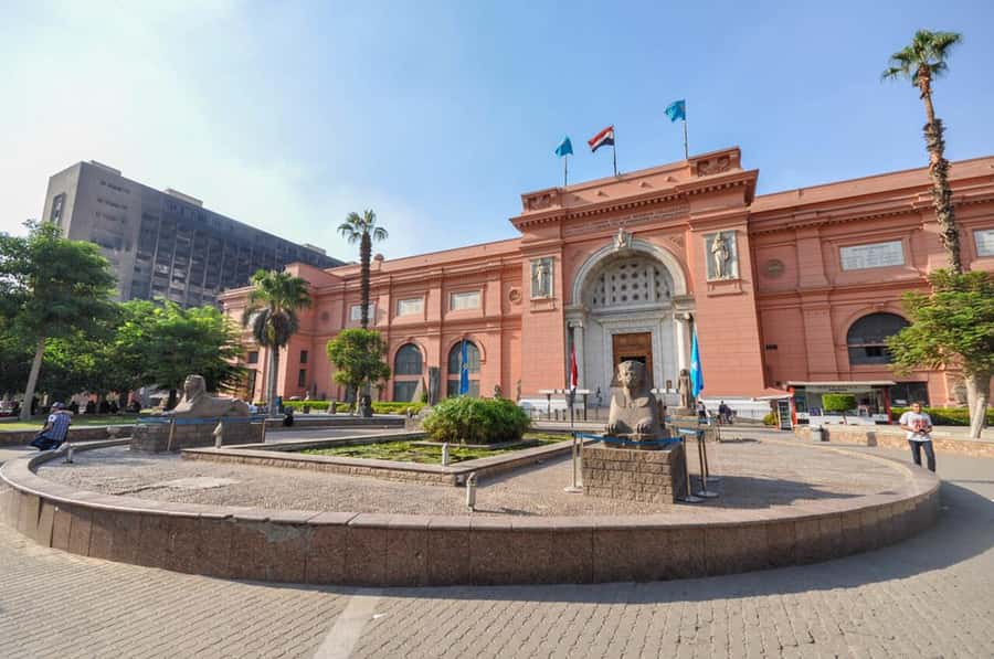 From Hurghada: Pyramids & Museum Small Group Tour by Van - What to Bring (So You Don’t Hate Giza)
