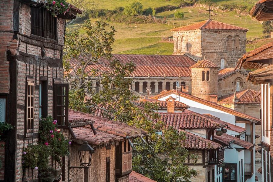 From Santander: Santillana del Mar & Altamira Museum Tour - The Neocave replica: a practical way to see what’s otherwise off-limits