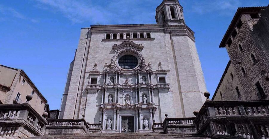 Girona: Cathedral of Girona + Art Museum + St. Felix Church - The 3-site flow: start at the Girona Art Museum for your other tickets