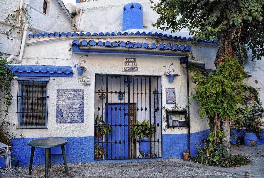 Granada: Albaicín, Sacromonte & Museum of Caves Walking Tour - Quick hits before you go