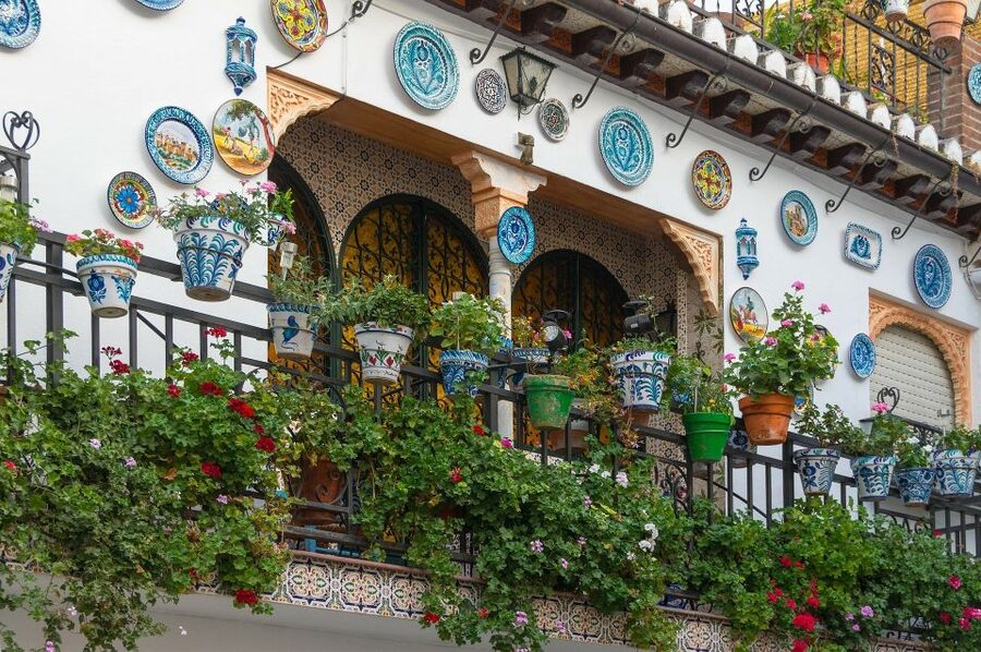 Granada: Albaicín, Sacromonte & Museum of Caves Walking Tour - Getting the Value From a $35 Tour