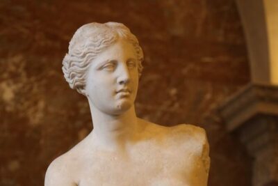 Guided tour of the Louvre Museum with tickets included - Skip the Line and Get Inside the Real Louvre Faster