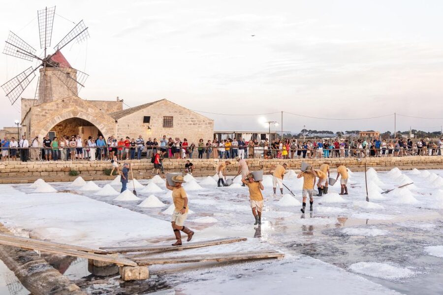 Guided tour of the Trapani Salt Pans and Salt Museum - Part 1: The Salina Culcasi walk where you see pink pools, gray clay, and salt under your hands