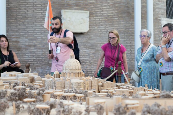 Guided tour of the Vatican Museums and Sistine Chapel in Spanish - Spanish-Guided Vatican: What this tour does well right away