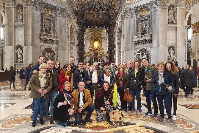 Guided tour of the Vatican Museums and Sistine Chapel in Spanish - Crowds and the value of a small group
