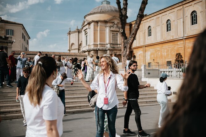 Guided Vatican Museums & Sistine Chapel Skip the Line Tour - Sistine Chapel Right Before Closing: How to See It Better
