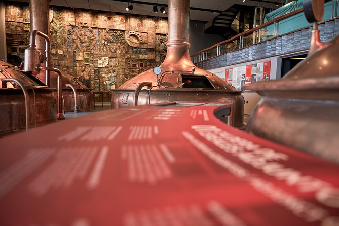 Guided Visit to the Estrella Galicia Museum with Beer Tasting - Perfect Service pour demo: the small skill that changes your tasting