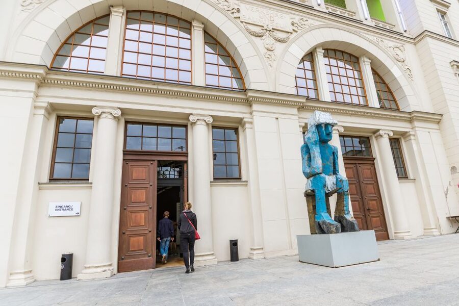 Hamburger Bahnhof Museum Entrance Ticket - Hamburger Bahnhof: Berlin’s former train halls for contemporary art