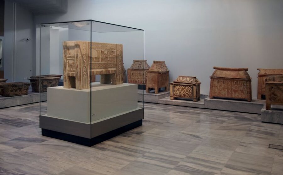 Heraklion Archaeological Museum Ticket & Audio Guide - Key things you’ll notice right away