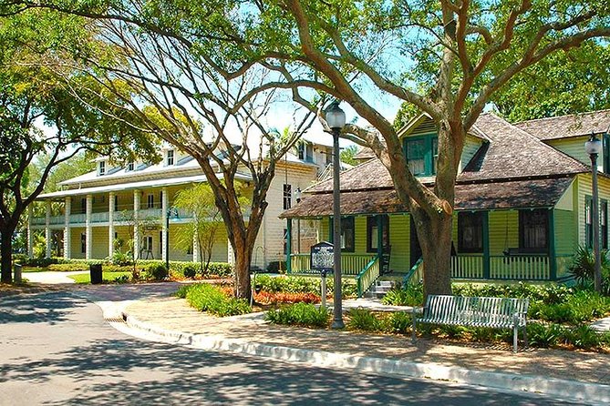 History Museum, Pioneer House Museum & Schoolhouse Museum - Who should book this tour