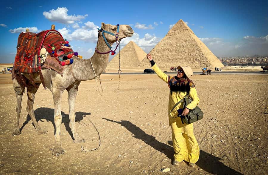 Hurghada Day Trip to Giza Pyramids, Sphinx, Museum and lunch - Price and value: is $93 per person worth a day like this?