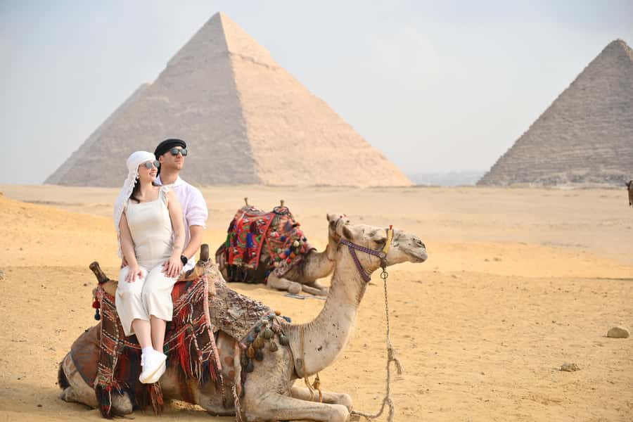 Hurghada: Giza Pyramids, Sphinx, Museum & Old Souq Day Trip - Key things to know before you go