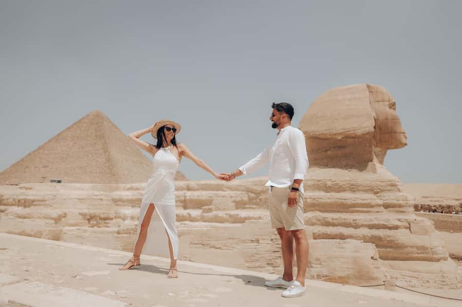 Hurghada: Grand Egyptian Museum, Pyramids & Sphinx Day Tour - Valley Temple of Khafre: A Short Stop With Big Meaning