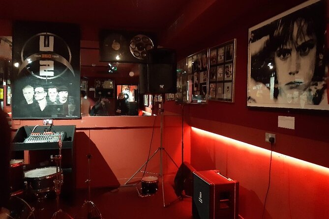 Irish Rock 'N' Roll Museum Experience Dublin - Inside the performance space: where famous names “felt real”