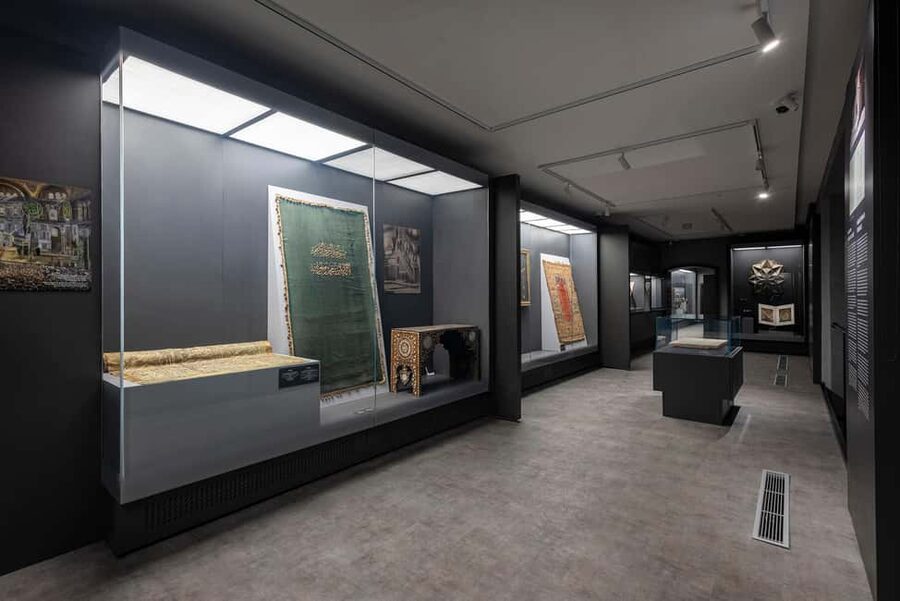 Istanbul: Hagia Sophia History Museum Entry with Audio Guide - Artifacts and the 1700-year story you’ll actually follow