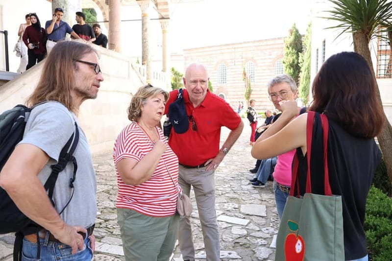 Istanbul: Topkapi Palace and Harem Museum Tour with Ticket - Starting at Sultanahmet: get your bearings fast
