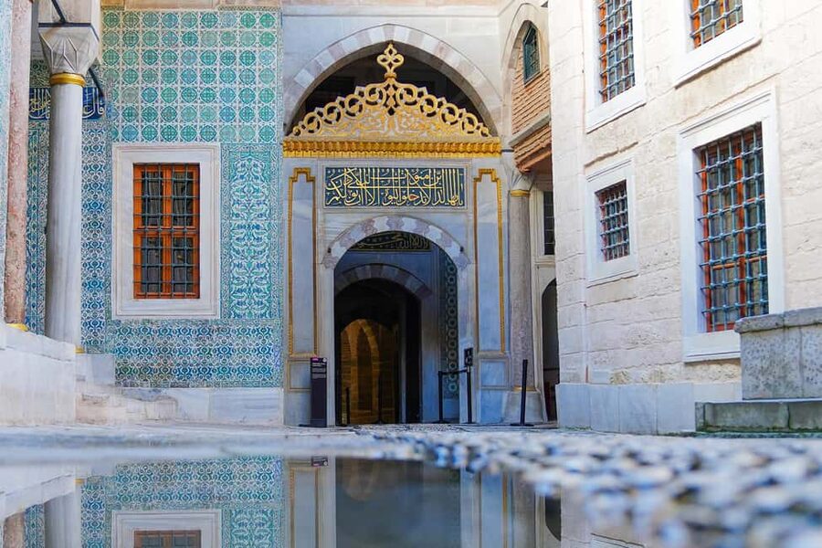 Istanbul: Topkapi Palace & Harem Museum Ticket & Audio Guide - Price and Value for a $61 Ticket