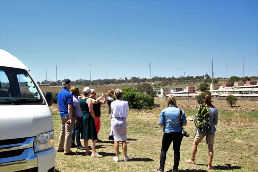 Jo'berg in 1 Day: Soweto, Apartheid Museum & City Tour - Telkom Tower views and Johannesburg drives: keeping the city tour lively