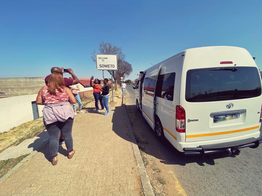 Jo'berg in 1 Day: Soweto, Apartheid Museum & City Tour - Chris Hani Baragwanath Hospital: the scale shock that reframes everything
