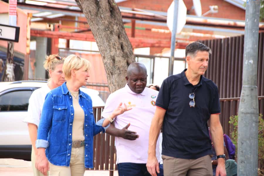 Johannesburg: Soweto & Apartheid Museum Half-Day Tour - Mandela House inside: 25 minutes that land because you’ve got context
