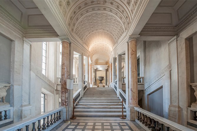 Just Ticket - Vatican Museum and Sistine Chapel Fast track - Security, cloakroom rules, and dressing for the Sistine area