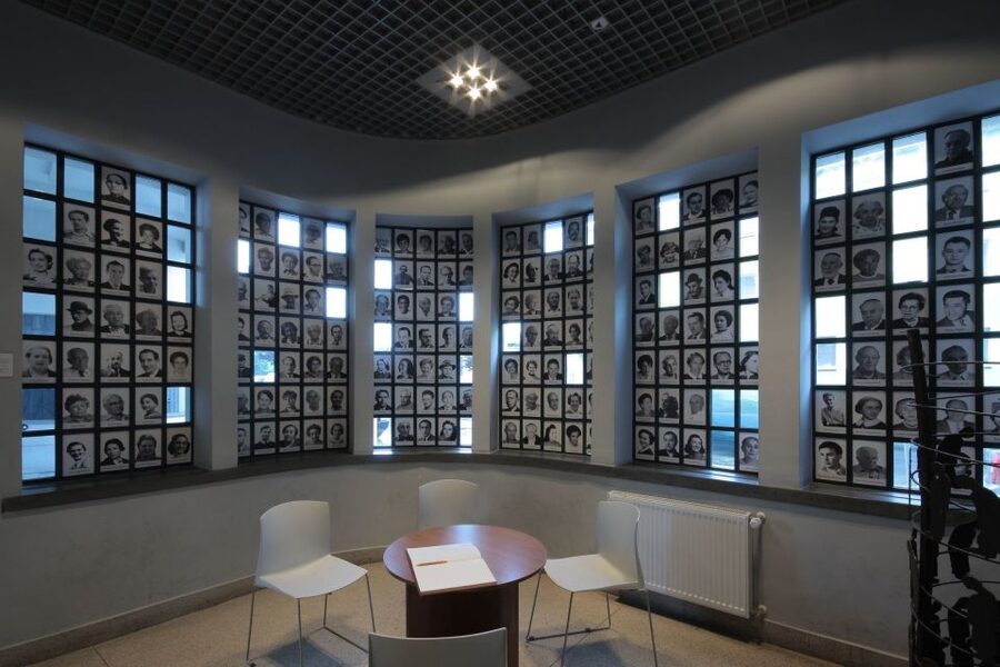 Krakow: Schindler's Factory Museum Guided Tour - Headsets in Narrow Halls: Hear the Guide Clearly
