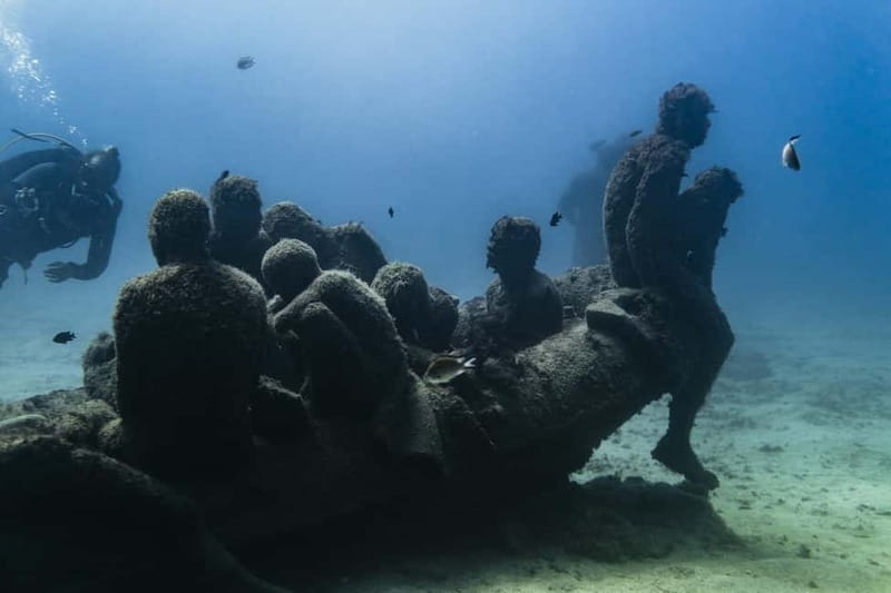 Lanzarote: Scuba Dive at Museo Atlántico for Beginners - Gear up, then learn the basics in a calm sequence