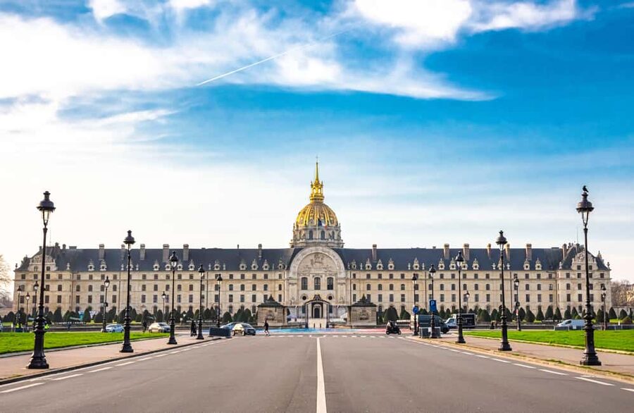 Les Invalides: Napoleon's Tomb & Army Museum Entry - Interactive battle displays: why the tech is worth your time