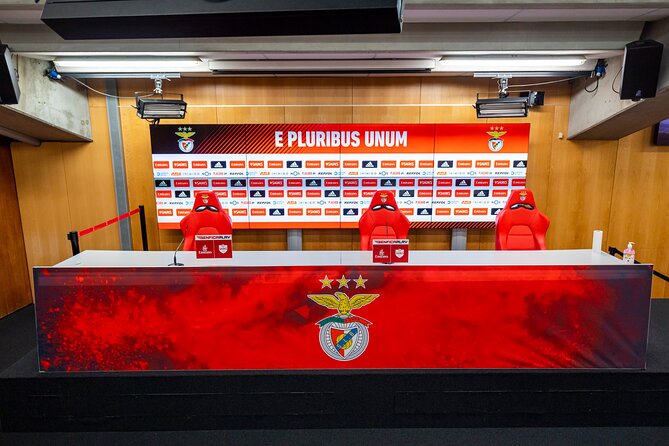 Lisbon SL Benfica Stadium & Museum Tour with Scarf - FAQ