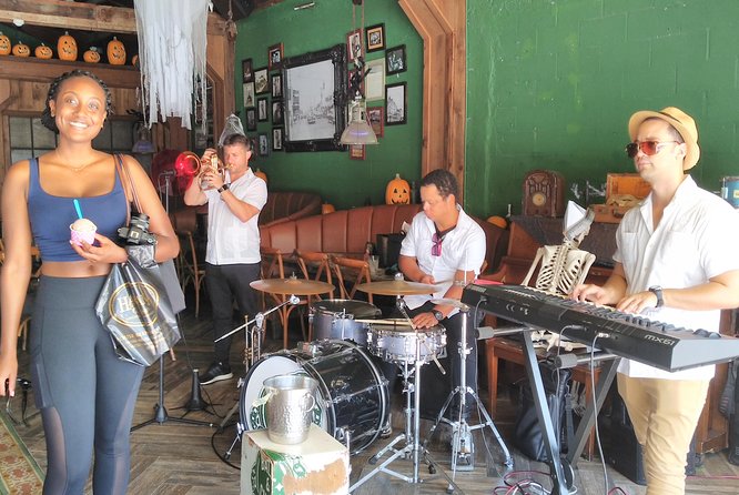 Little Havana Tour Private Cuban Podcaster Art, Museums, Music - The long neighborhood walk: museums, art, and businesses that don’t get the spotlight