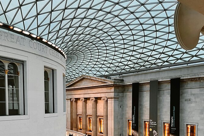 London: British Museum Guided Tour - How the guide keeps the museum from swallowing your time
